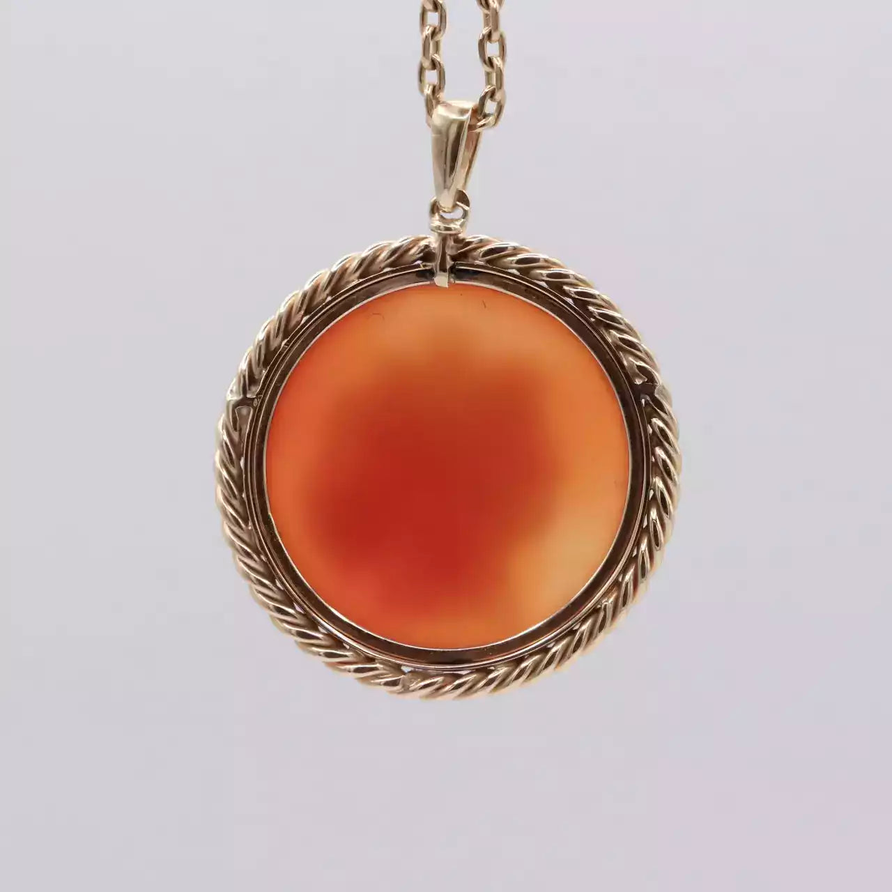 Twisted pendant - Anitque cameo