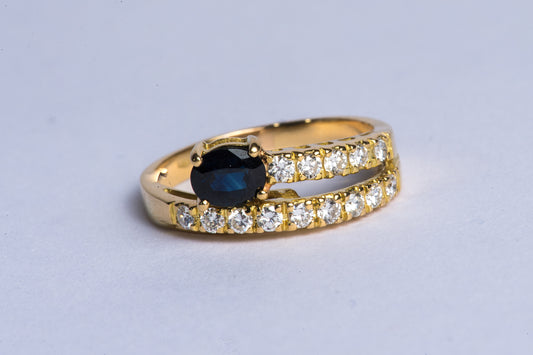 Sapphire and double diamond paving ring